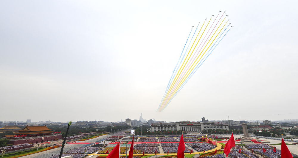 我在现场·照片背后的故事丨透过镜头见证百年华诞