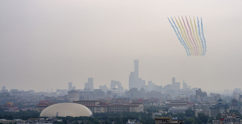 我在现场·照片背后的故事丨透过镜头见证百年华诞