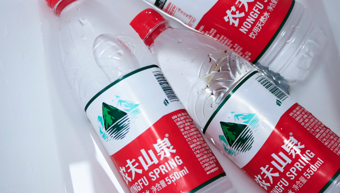 营销事故,股价暴跌,品牌转型