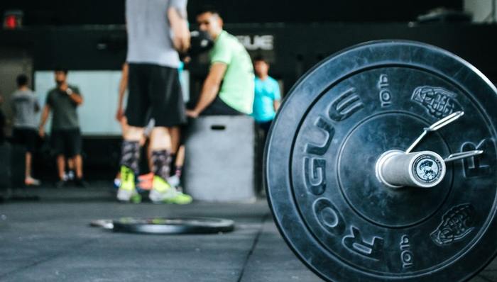 智能健身,智能硬件,用户规模,平台粘性