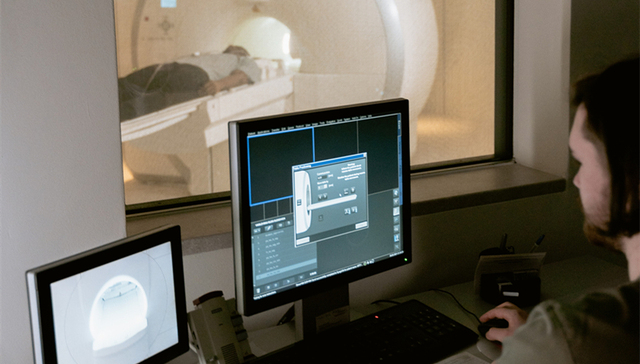 三类证到手，医疗AI商业化的下一步该怎么走？