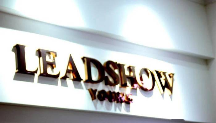 家居，上市，墙布