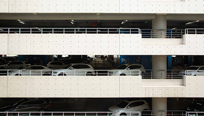 全国十九家机场停车费对比，哪个机场最便宜？