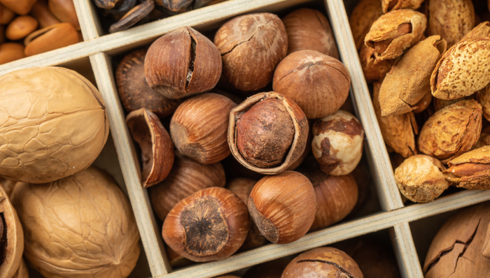 线下渠道,获客成本升高,轻资产转型