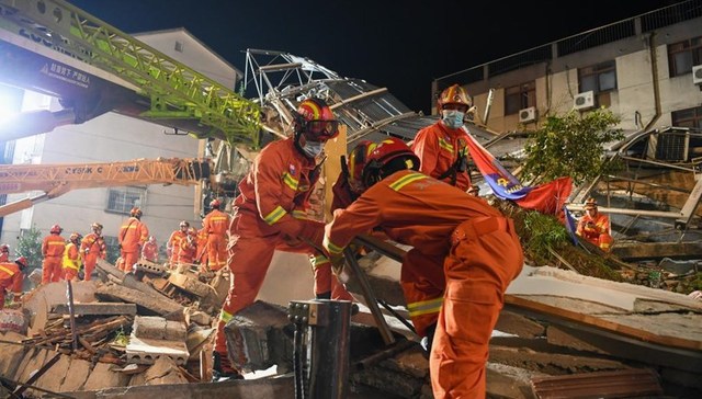 中纪委官网评苏州酒店坍塌致17死事故：彻查原因，严肃追责问责