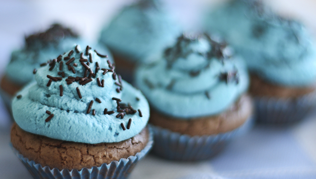 古怪又迷人，蓝色的食物成了今年餐饮业宠儿