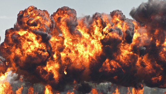 河南登封一铝合金厂因河水倒灌发生爆炸，员工一小时前已完成撤离