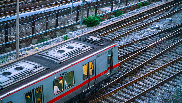 交通部紧急通知：地铁淹水倒灌时，不具备安全运行条件的应坚决停运