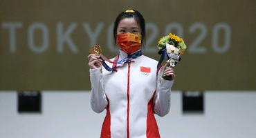 战东京 | 7月24日：首日三金一铜，杨倩侯志慧双双创奥运纪录，孙一文夺金突破历史