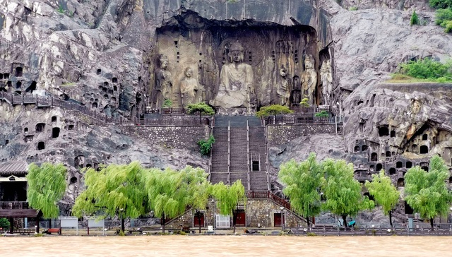 暴雨一周，河南多处文物古迹遇险情，龙门石窟、安阳殷墟已恢复开放