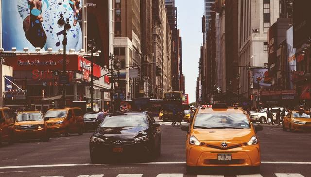 一嗨租车,运营成本过高,自驾租车