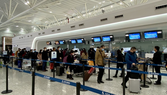 南京疫情已外溢5省8市，机场防疫缘何屡屡“破防”