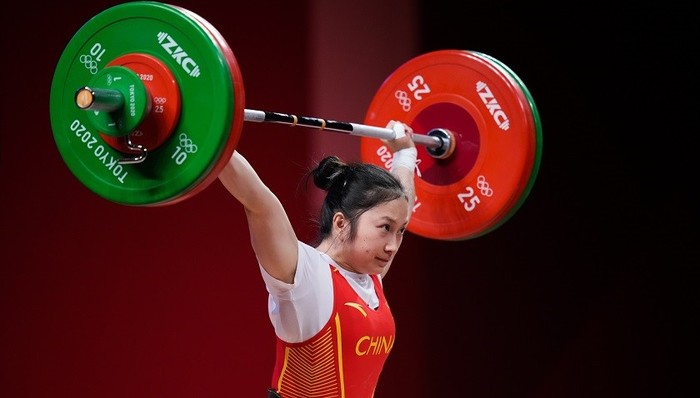 中国军团 | 举重女子55公斤级，廖秋云1公斤之差遗憾摘银