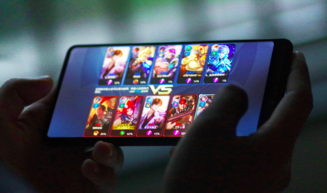 不想错失下一款“王者”，腾讯游戏有多拼命？