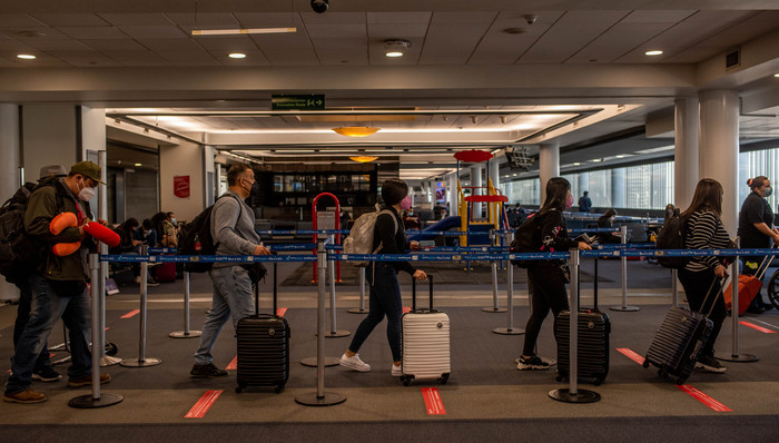 两年巨亏或超4万亿美元，全球旅游业“寒冬”何时了？