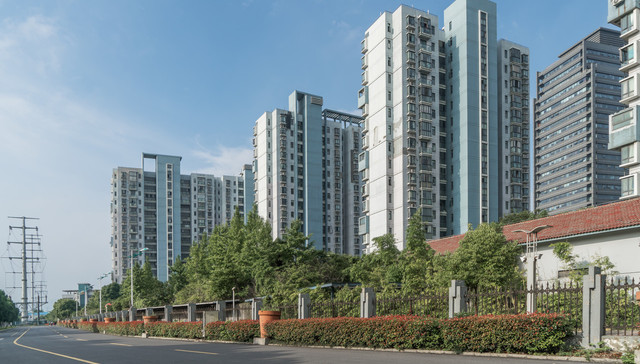 国务院加快发展保障性租赁住房，缓解新市民和青年人住房困难