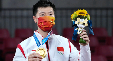 战东京 | 7月30日：日进四金，乒乓游泳创历史，多项包揽冠亚军