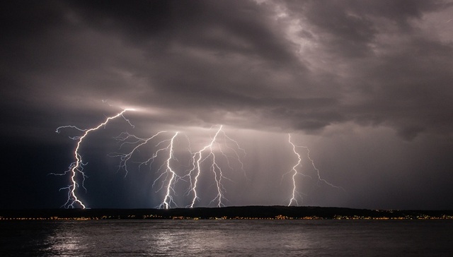 康隆达,专网通信,隋田力,爆雷