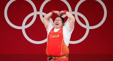 战东京 | 8月2日：中国军团日进五金，举重、射击、羽毛球多项收官