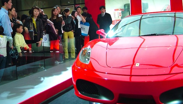 法拉利第二季度盈利翻倍，2025推出首款纯电动车