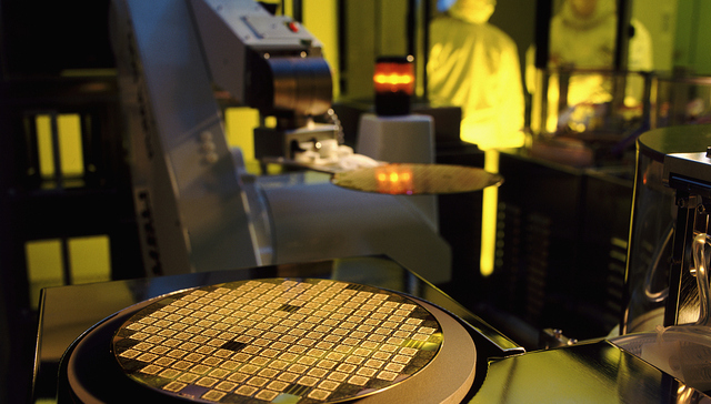 财说| 预付账款缘何大增？锁定晶圆厂远期产能成乐鑫科技难题