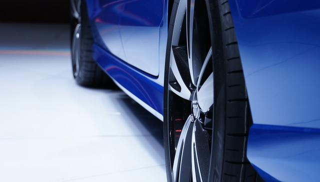 纯电汽车,赴港上市