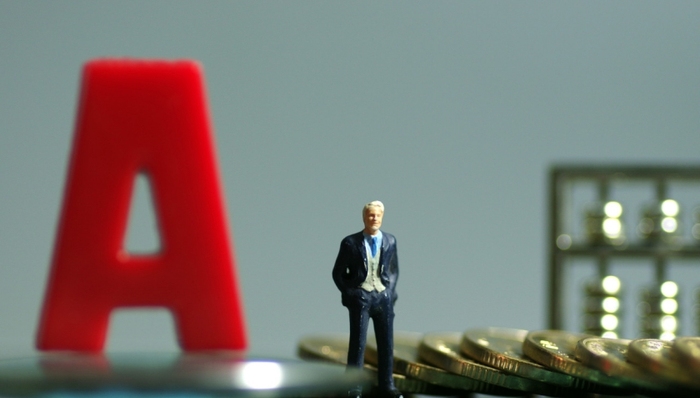 家具、纺织，设计，上市