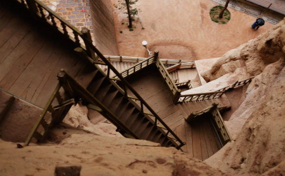 为敦煌石窟设计的640个日夜：M+炳灵秘境公益改建全纪录