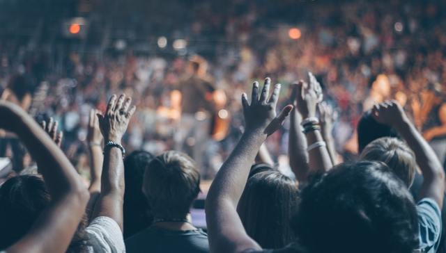 饭圈乱象,舆论引导,网络综艺,偶像养成