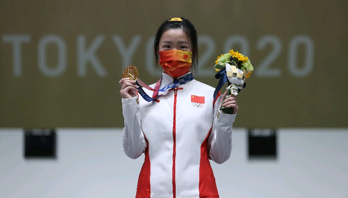 发卡、手机壳和保温杯，奥运金牌得主齐“带货”