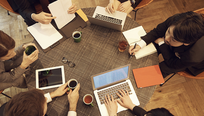 美的集团：去“家族化”管理，一个家族企业的传承之道