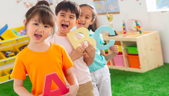 少儿英语阿卡索、鲸鱼小班破产失联？公司回应来了