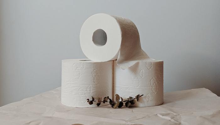 股价下跌,竞争压力,原材料成本