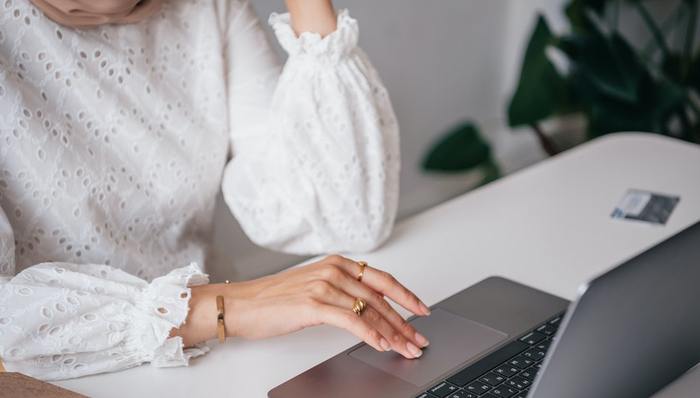 福禄控股,数字服务,增速放缓