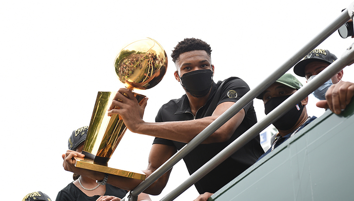 “字母哥”入股MLB球队，扎根密尔沃基拓商业版图