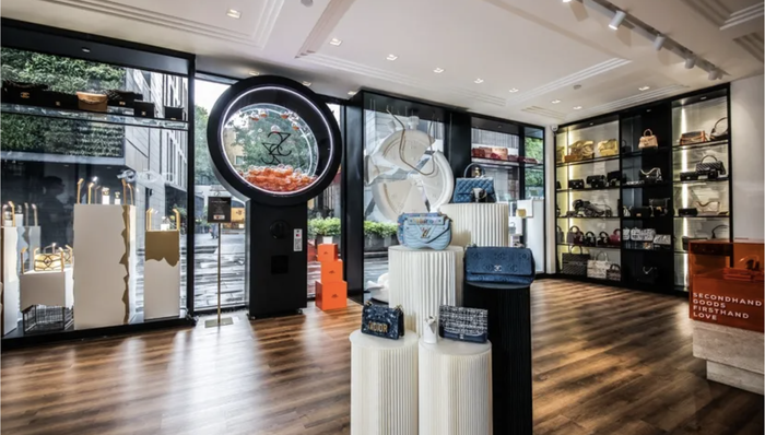 线下门店是二手奢侈品电商的决胜关键吗？