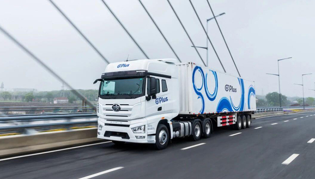 【深度】乘用车争议不断，卡车自动驾驶却已开启商业化