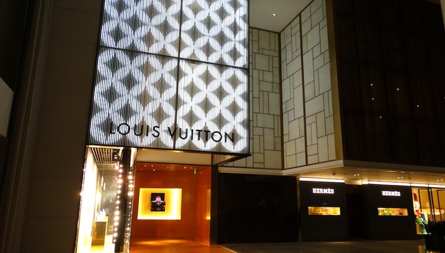 【特写】卖奢侈品，高端酒店才是YYDS