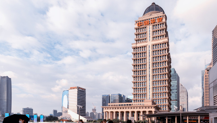 中国平安启动50-100亿元A股回购计划，上半年营运利润同比增10.1%