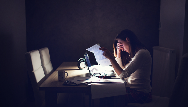 两部门联合发布超时加班典型案例，明确996工作制严重违法