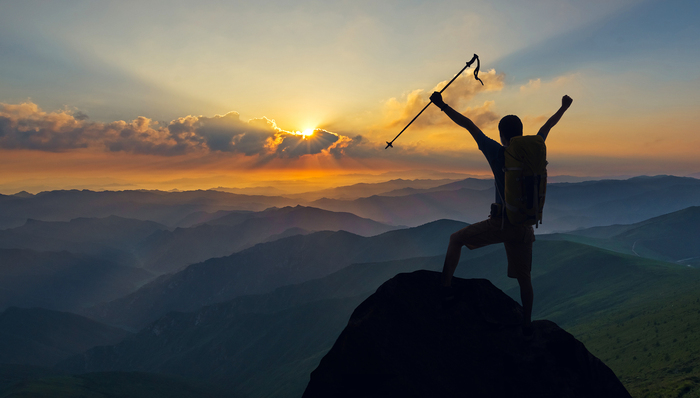 华泰证券上半年大赚77.7亿元，“涨乐财富通” 平均月活数达848万