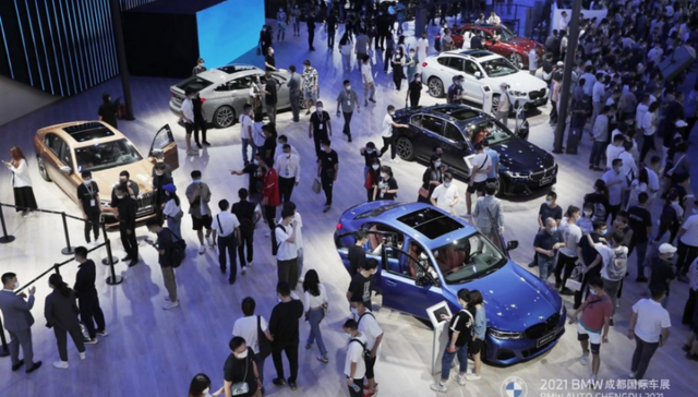 对话邵宾：宝马现在是C位，将来依然是C位 | 2021成都车展