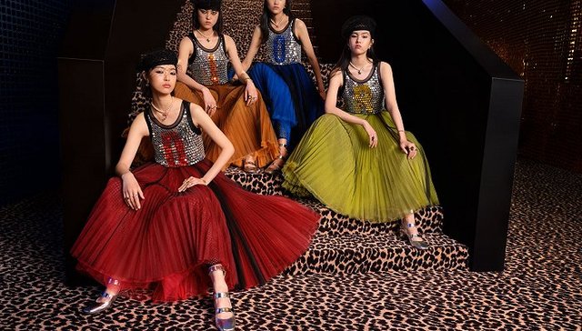 奢侈品牌攻坚中国市场不容易，需要投放的社交媒体渠道最多最杂