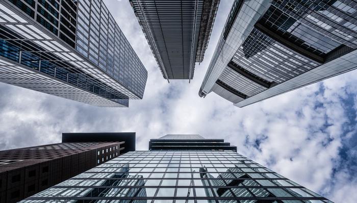 净利下滑,成本增长,股东权益