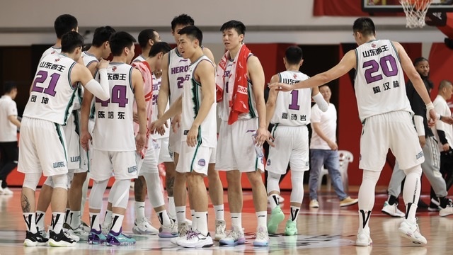 山东男篮球员集体公开信曝光，西王集团被指欠薪一年