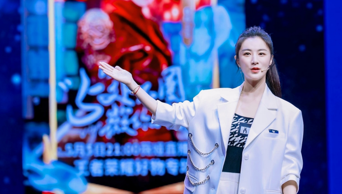 薇娅,李佳琦,头部主播,竞争压力,舆论导向