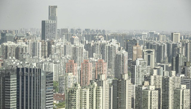 钟伟：不论恒大事件如何演绎， 房地产业放缓是大势所趋