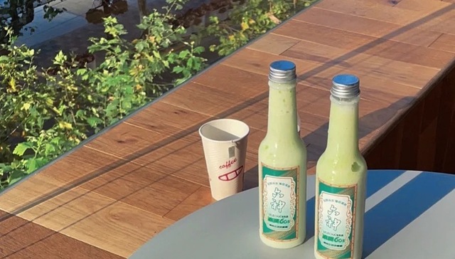 乐乐茶与六神联名，新包装亮了