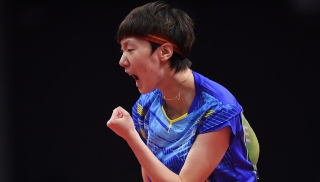 王曼昱决赛横扫孙颖莎，生涯首夺全运乒乓球女单冠军