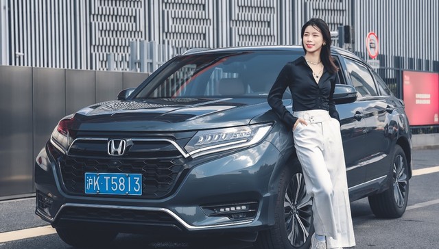 都市精英环游记，和UR-V一起探索魔都时尚文化